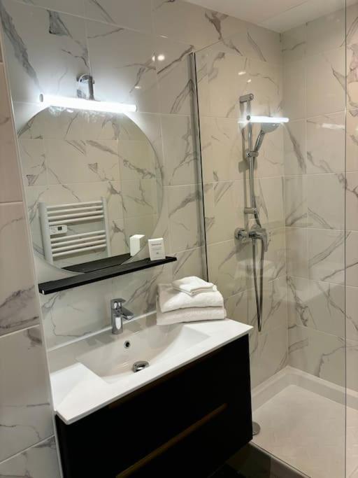 L'Olivier - Calme, Chaleureux, Proche Transports Apartment Lyon Exterior photo